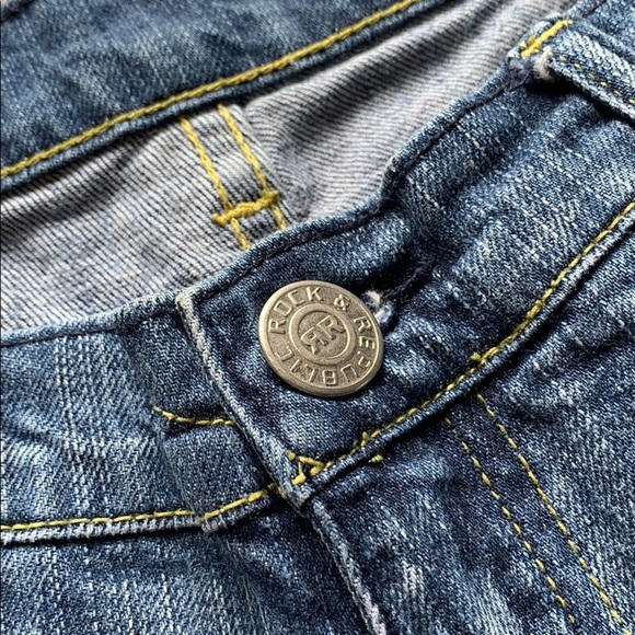 ROCK & REPUBLIC Original Cut Off Denim Shorts 28 - Picture 2 of 8